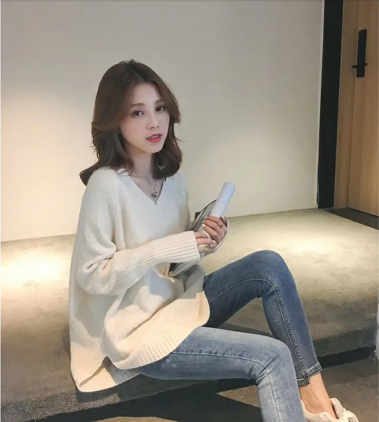 Women's Knitted V-Neck Pullover Sweater Winter Wear — feature 10