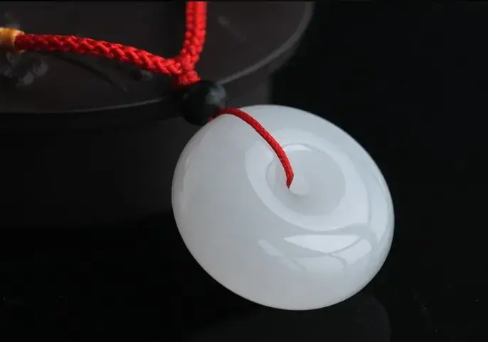 Xinjiang White Jade Peace Buckle Pendant — feature 3