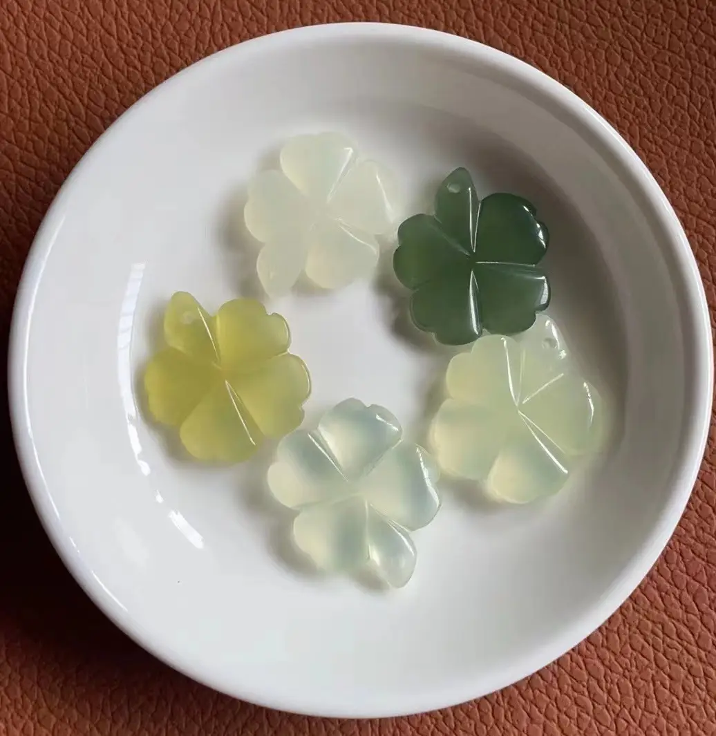 玉四叶草