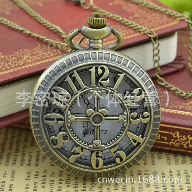Hollow Retro Pocket Watch for Men Women Gold Plated