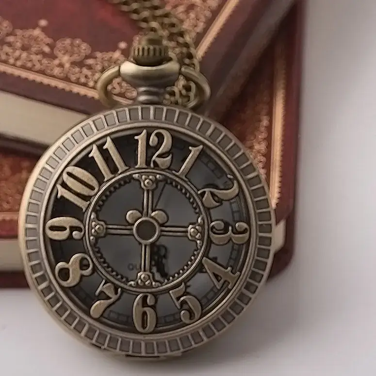 Hollow Retro Pocket Watch for Men Women Gold Plated