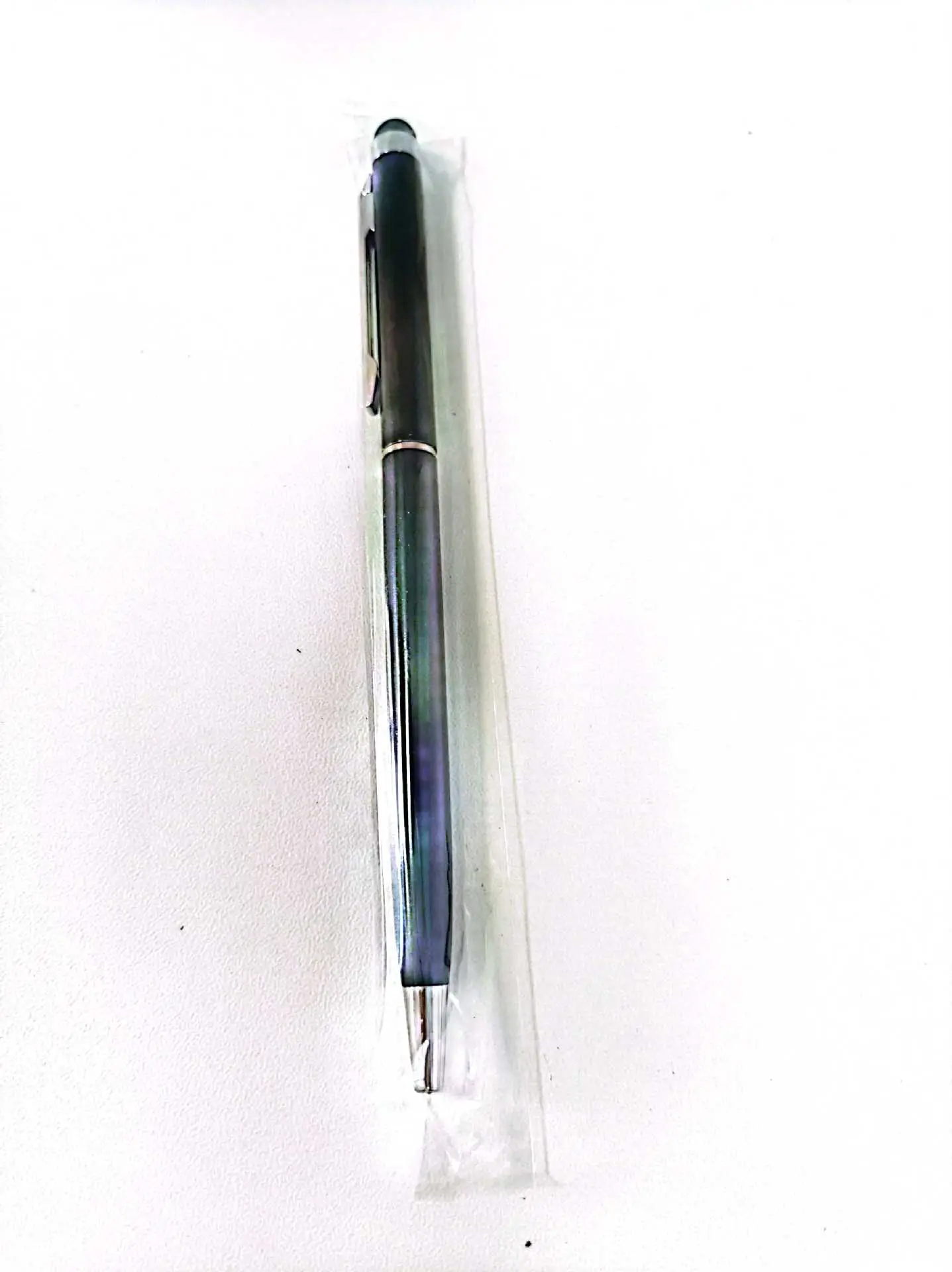 Dual Purpose Stylus Pen Black White Touch Screen — feature 10