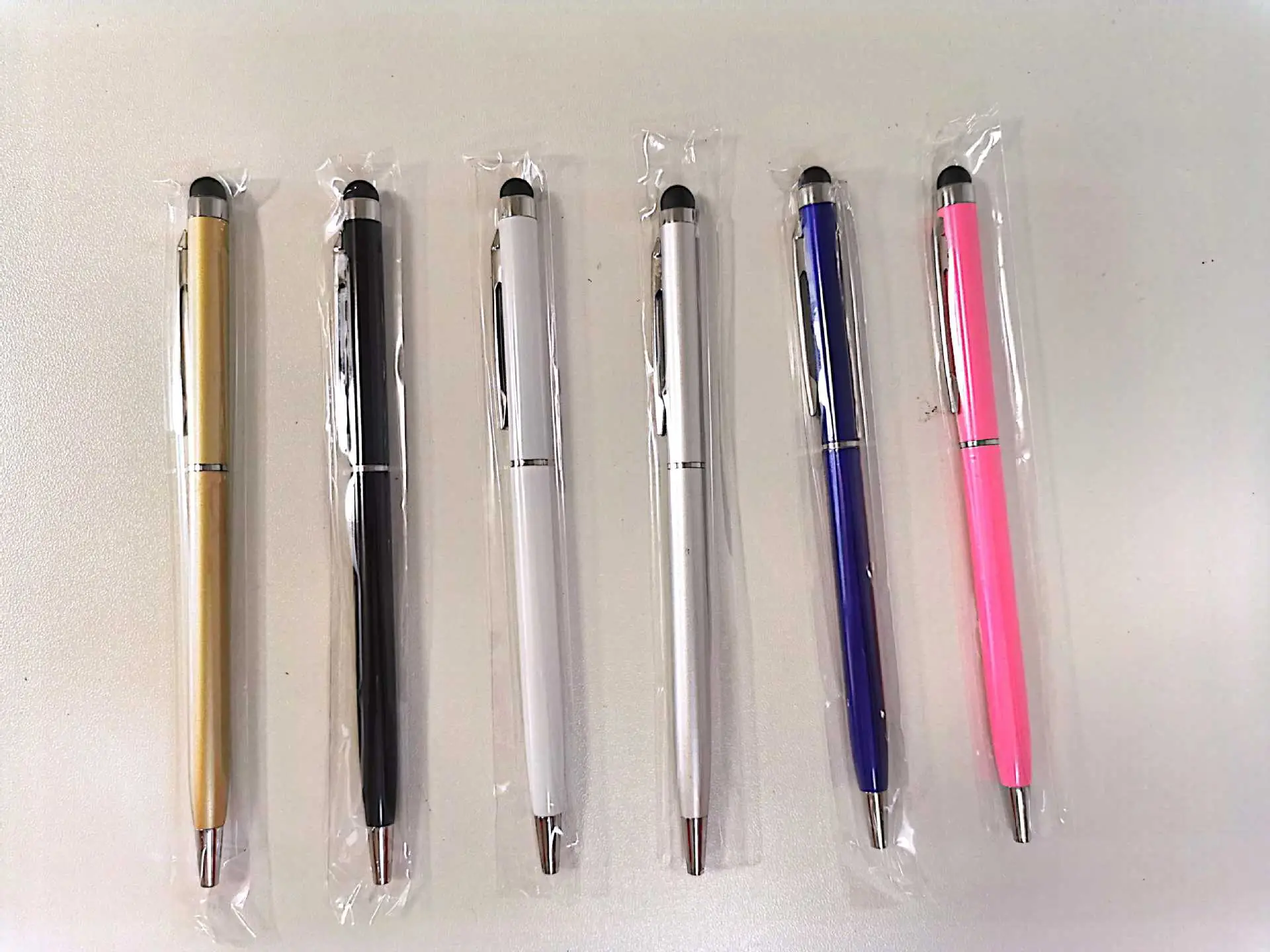 Dual Purpose Stylus Pen Black White Touch Screen — feature 13