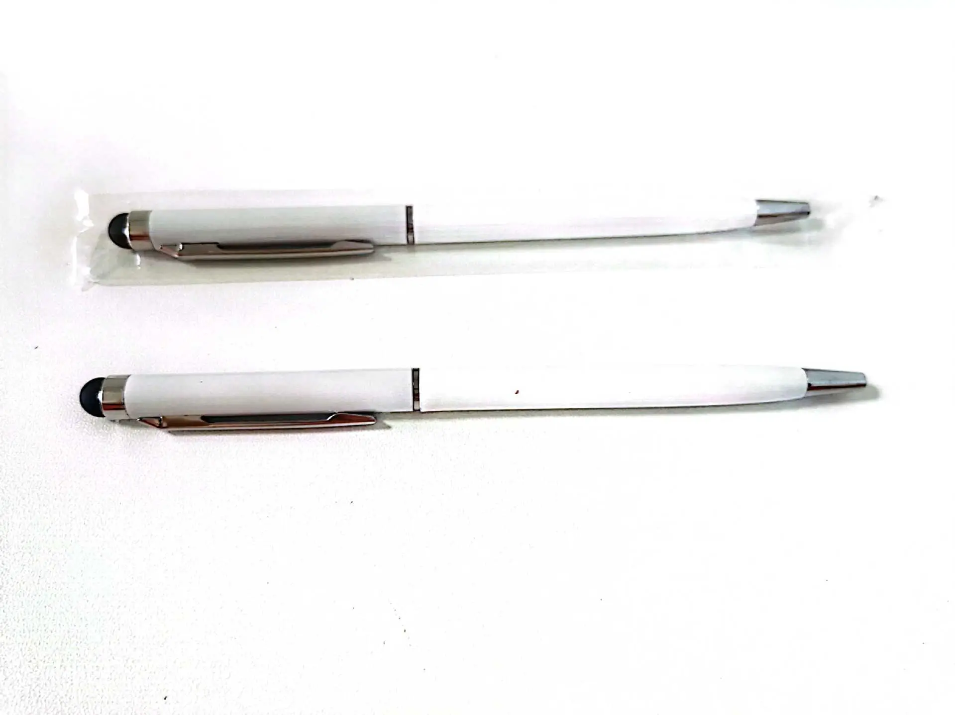 Dual Purpose Stylus Pen Black White Touch Screen — feature 17