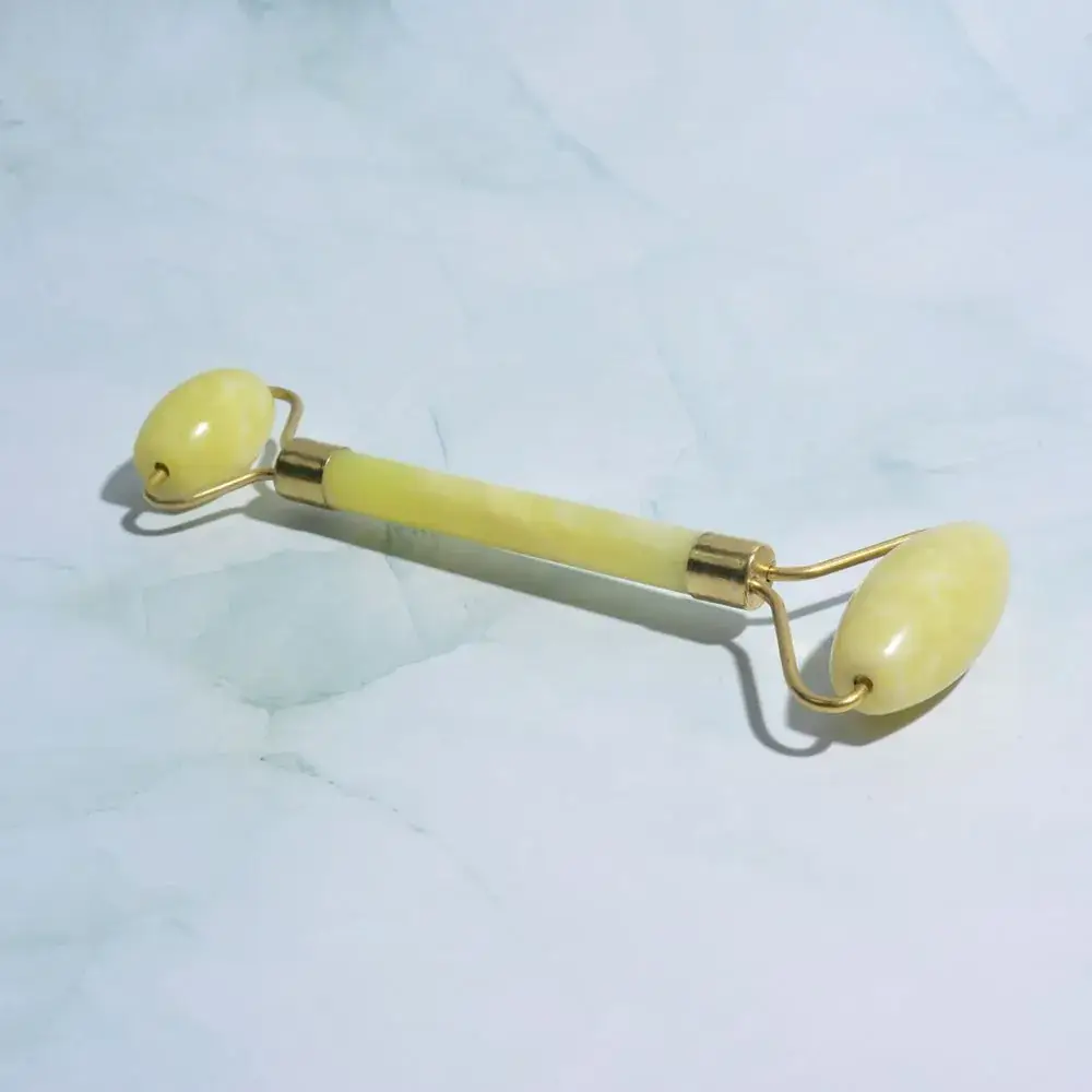 Self-Operated Jade Facial Roller for Skin Relaxation - Image 5