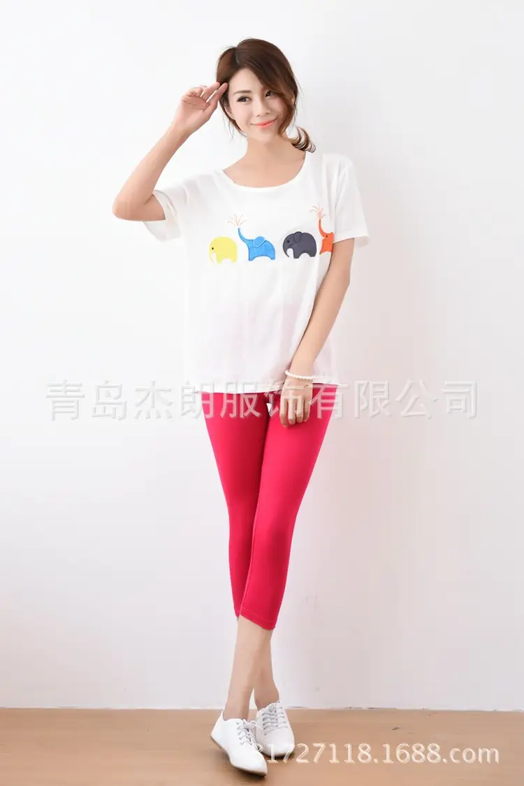 Plus Size Cropped Leggings Set with Modal Fabric - Image 4