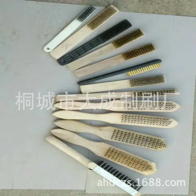 Copper Brush Set with Wooden Handles for Cleaning