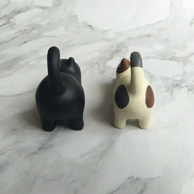Black Resin Cat Mobile Phone Holder Ornament