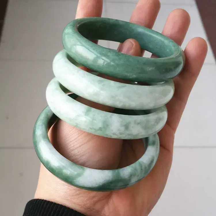 Natural Guizhou Jade Light Green Bracelet for Women — feature 16