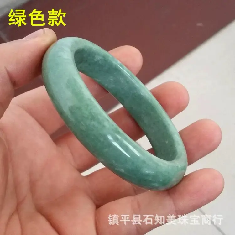 Natural Guizhou Jade Light Green Bracelet for Women - Image 3
