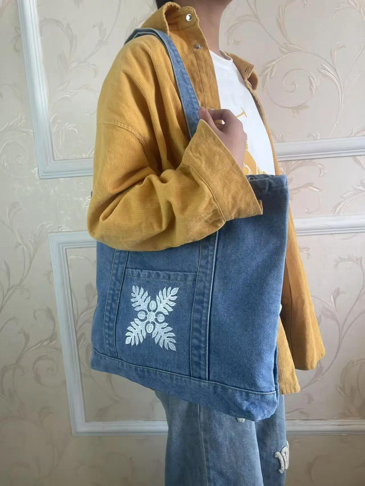 Japanese Men's Denim Tote Bag Blue White Floral Embroidery - Image 5