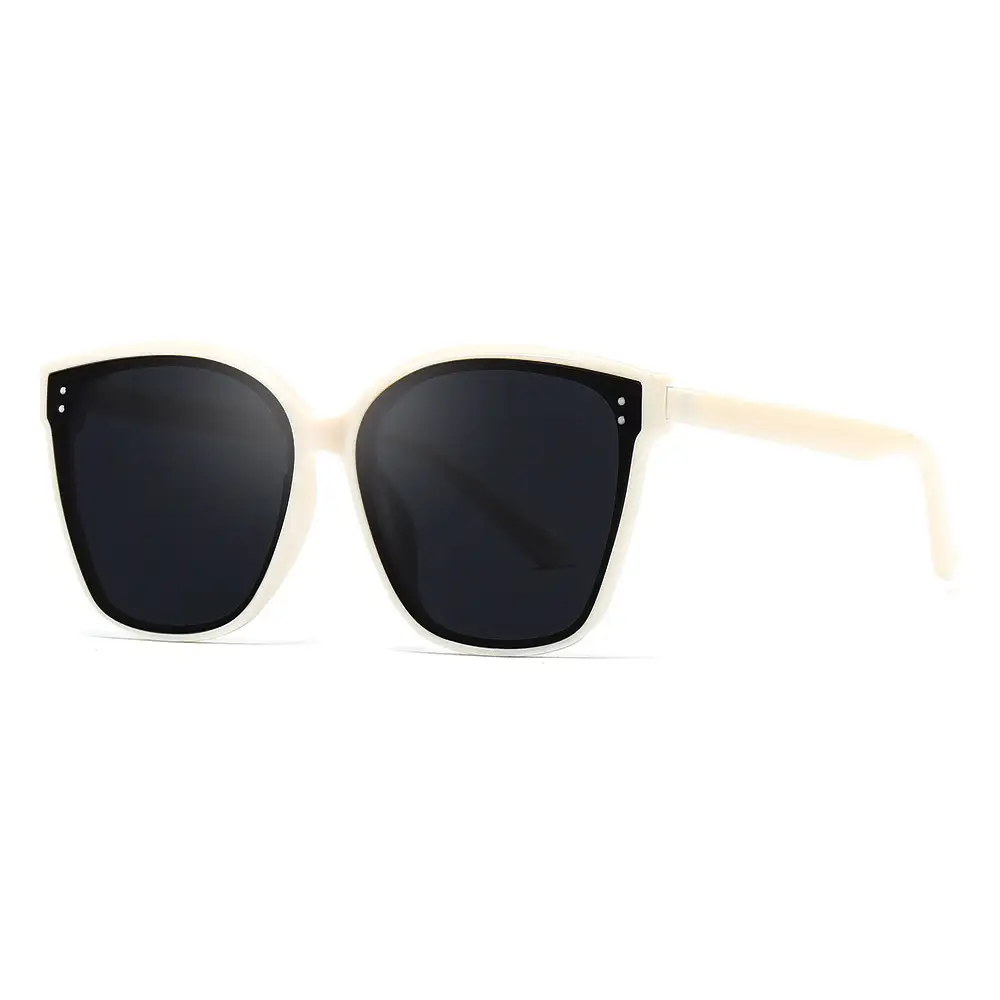 High-End Women Sunglasses with UV Protection - Image 3