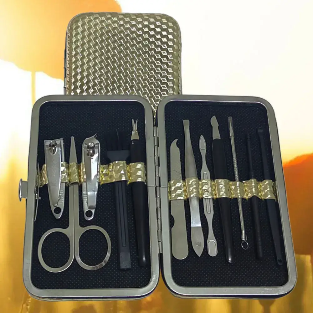 12-Piece Tuhao Gold Nail Clipper Set for Men - Image 16