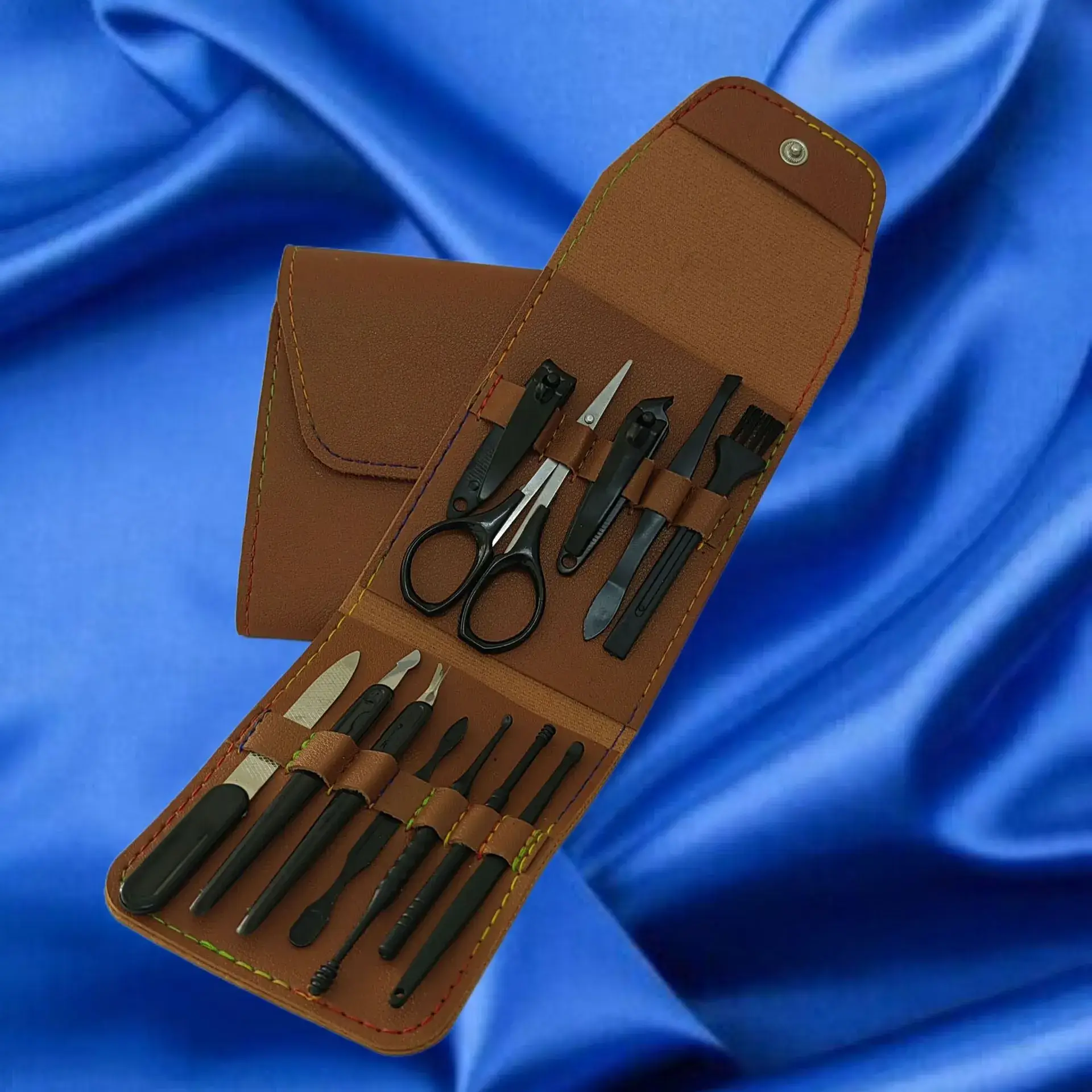 12-Piece Tuhao Gold Nail Clipper Set for Men - Image 10