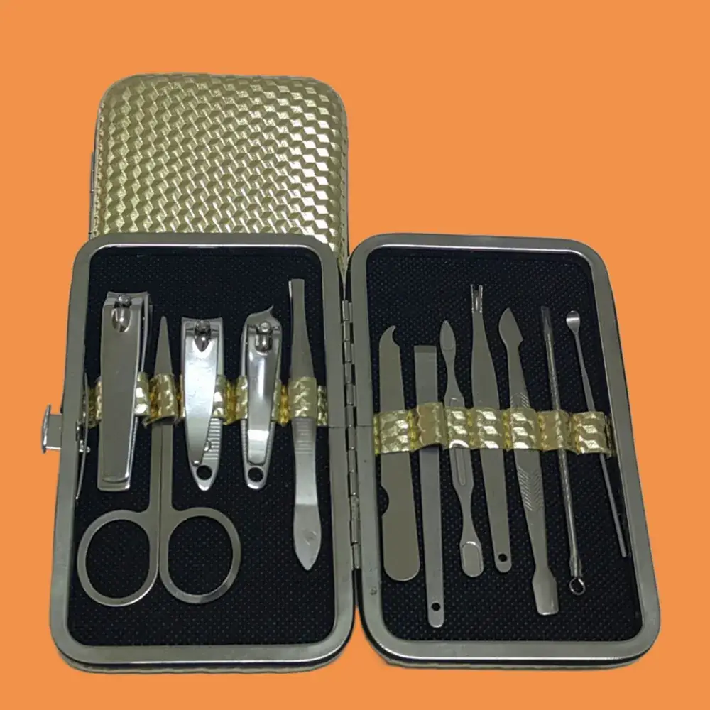 12-Piece Tuhao Gold Nail Clipper Set for Men - Image 2