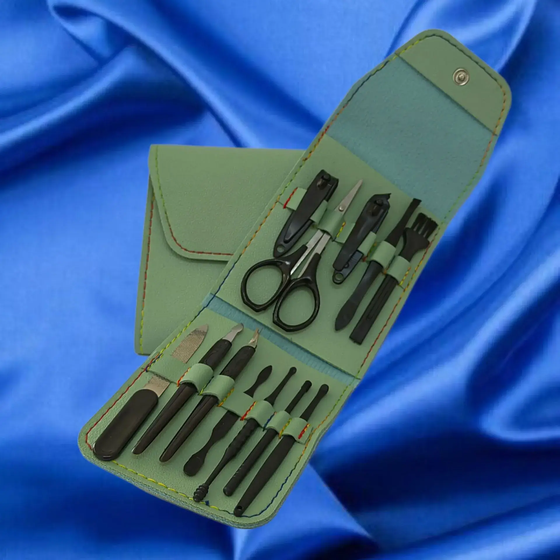 12-Piece Tuhao Gold Nail Clipper Set for Men - Image 8