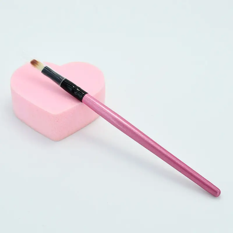 Multi-Color Wooden Lip Brushes for Makeup Application - Image 10