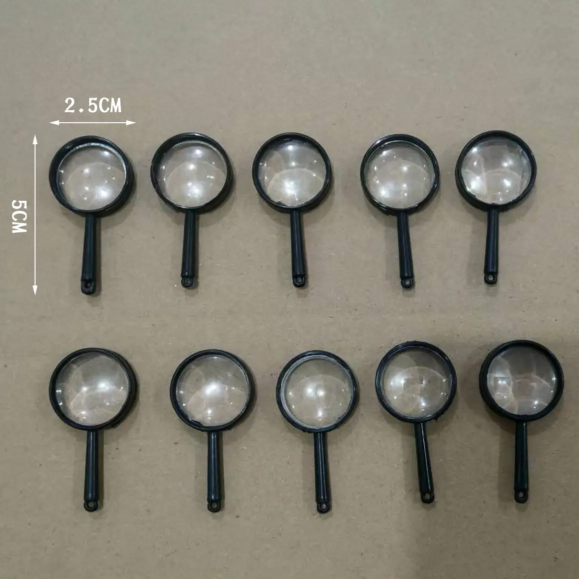 Colorful Plastic Magnifying Glasses for Kids 2.5cm - Image 2