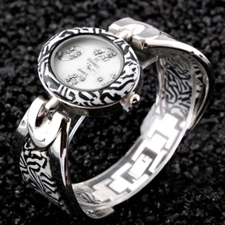 Ladies Rhinestone Quartz Watch Blue Crystal Band - Image 9