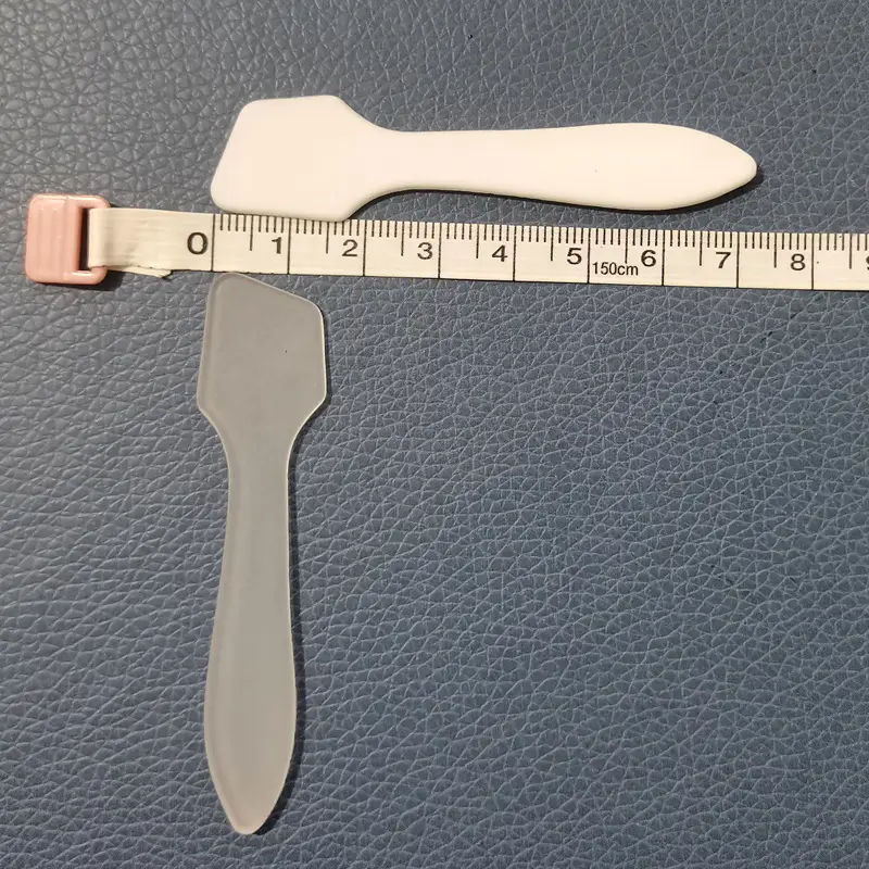Plastic Crescent Cream Mask Spoon Set of 6 - Image 4
