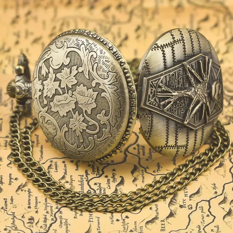 Foreign Personality Hollow Large Quartz Watch with Pocket Watch Design — feature 13