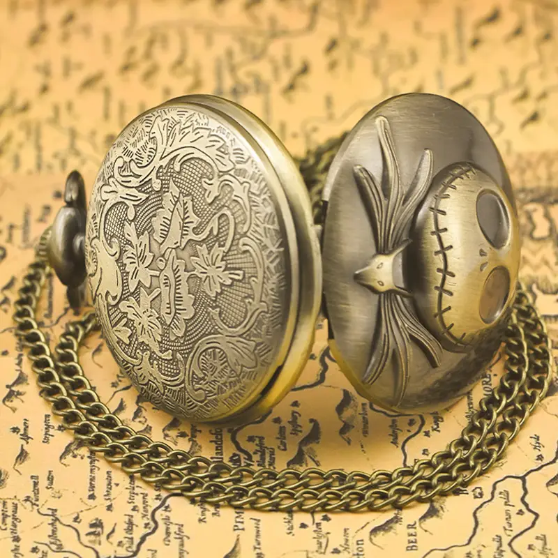 Foreign Personality Hollow Large Quartz Watch with Pocket Watch Design — feature 15