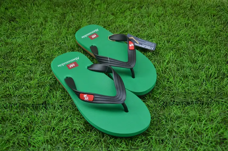 Xiaobei Deer Men Green Flip Flops Lightweight Summer