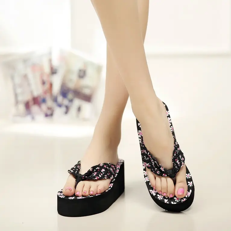 Women's Black Floral Wedge Sandals