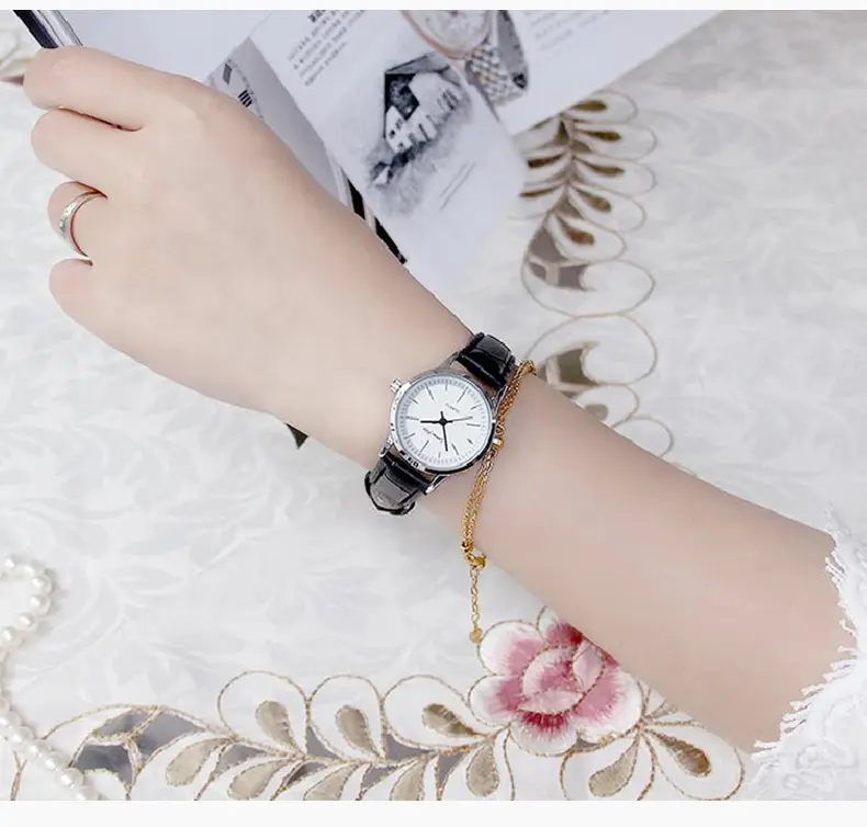 Cross-Border Alloy Couple Watches with Leather Straps — feature 13