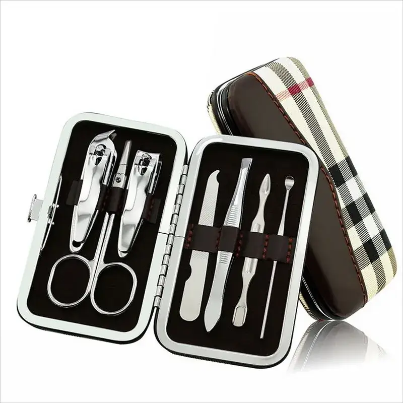 Classic Manicure Set with 7 Tools for Professional Beauty - Image 13