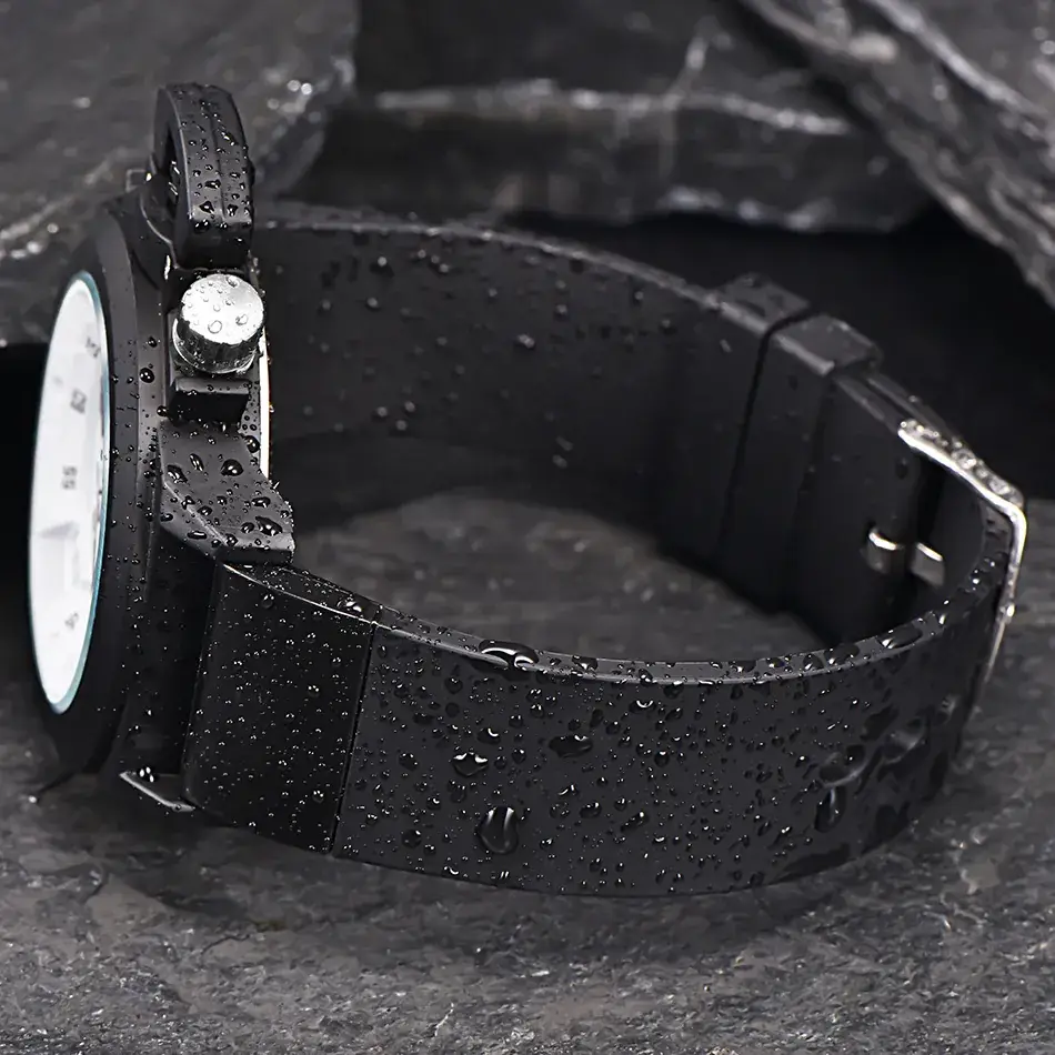 New Men's Black Quartz Watch with Red Dial & Rubber Strap - Image 9