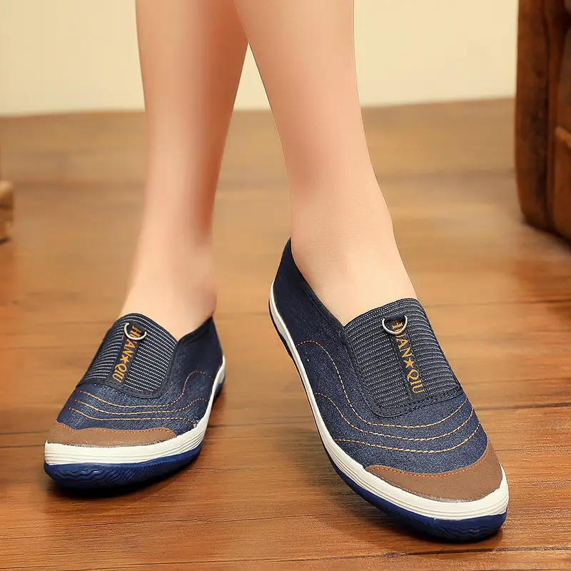 Women's 2025 Slip-on Flat Shoes with Embroidered Design - Image 15