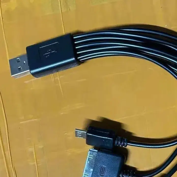 10-in-1 USB Multi Charging Cable for Travel Mobile Phones - Image 2