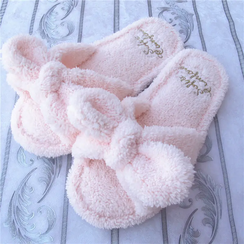 Women's Super Soft Furry Slippers White Waterproof