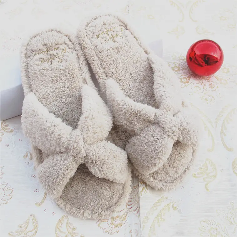 Women's Super Soft Furry Slippers White Waterproof