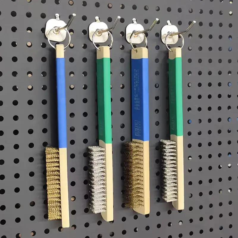 Wire Brush Cleaning Derusting Manual Tool Board Play Brush Walnut Diamond Packaging oil on cleaning brush - Image 2