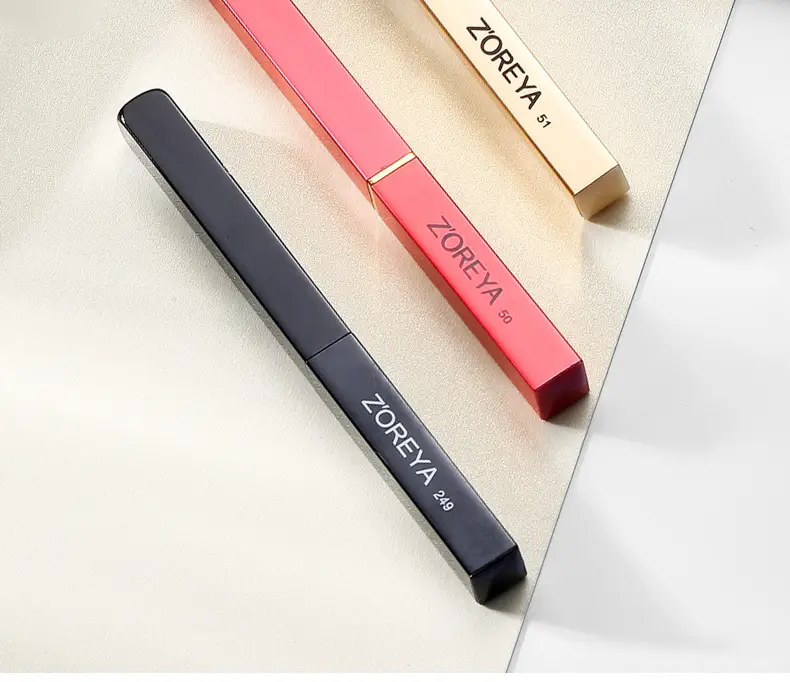 Zoreya Retractable Lip Brush with Cover — feature 8