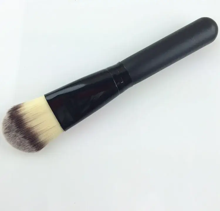 Large Flat Head Makeup Brush Black