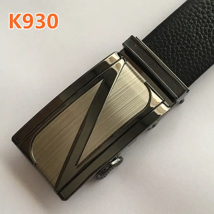 Men's Black Automatic Buckle Leather Belt with Gold Plated Design - Image 5