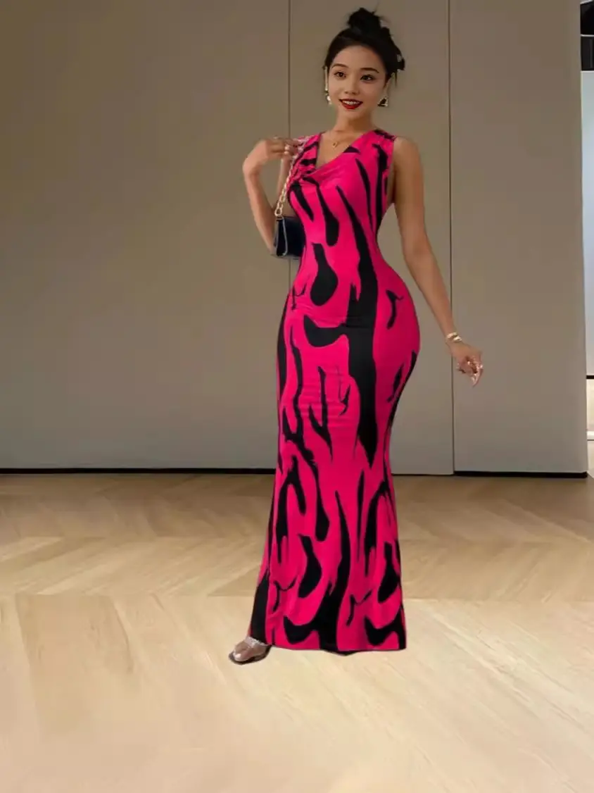 2024 V-Neck Hot Girl Skirt Dress Black White - Image 7