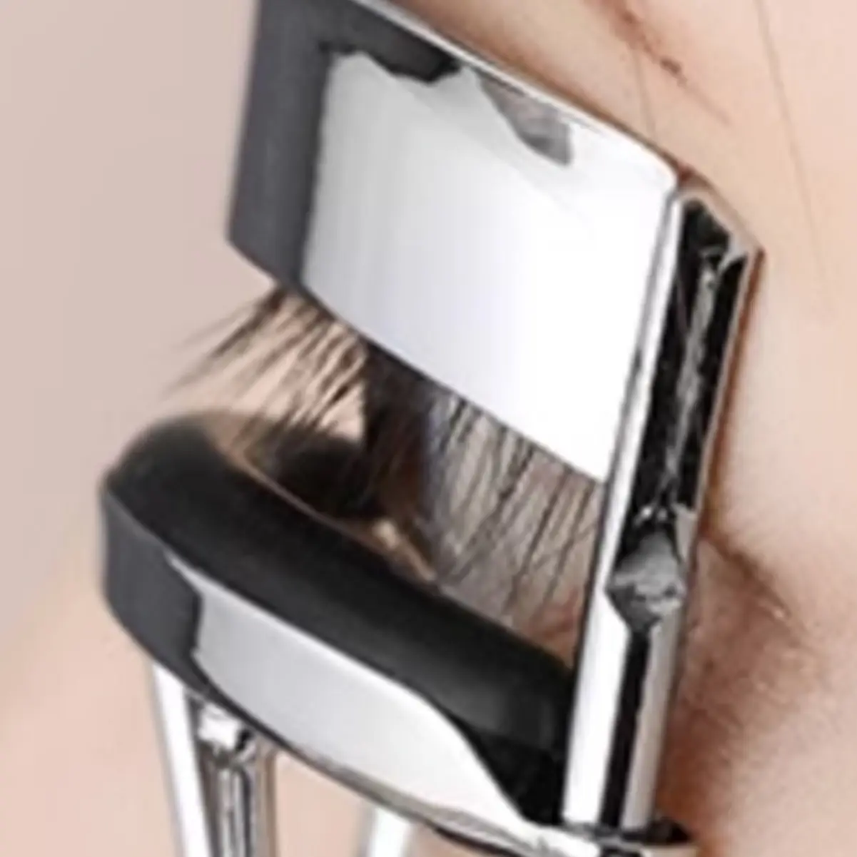 Wide Angle Metal Eyelash Curler for All Eye Shapes