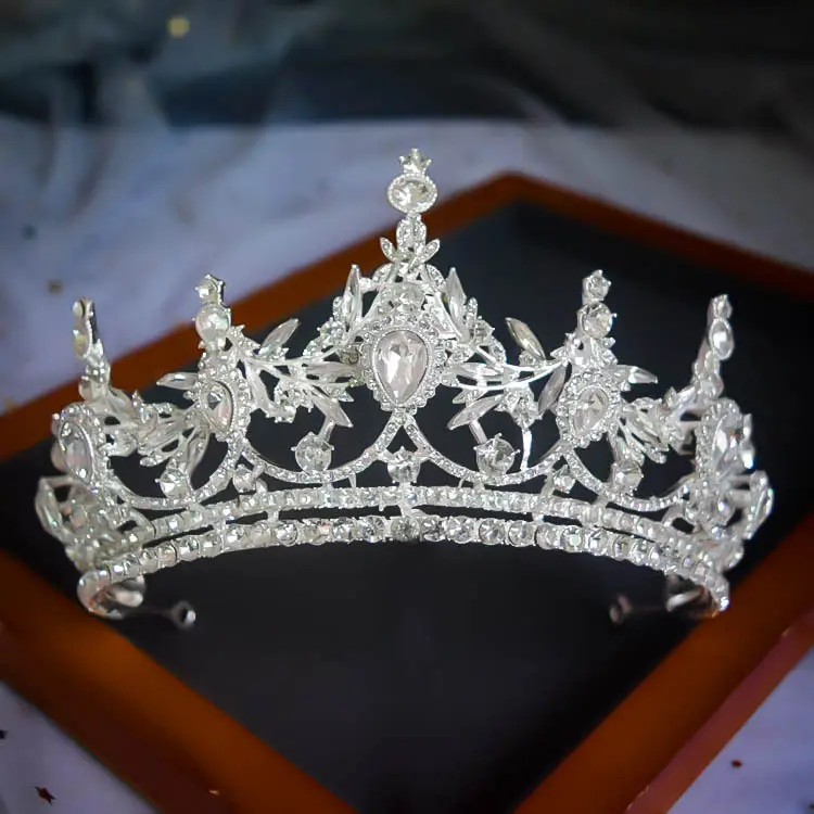 2021 Bridal Crown Tiara with Crystal Diamonds - Image 5