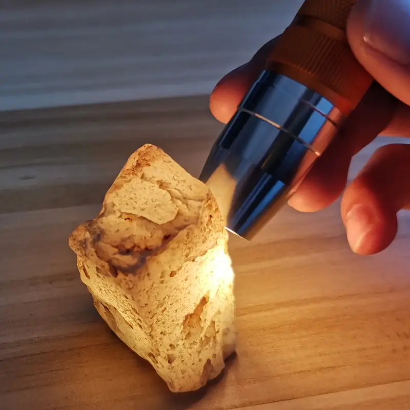 Rechargeable Jade Identification Flashlight with Purple Light - Image 11