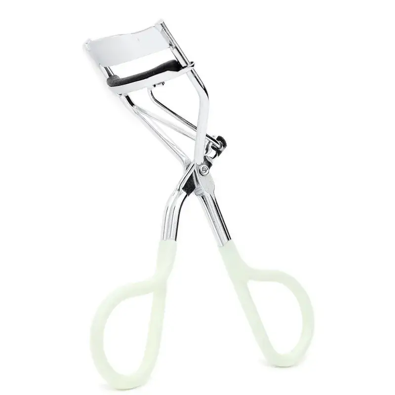 Pink Plastic Eyelash Curler with Metal Handle - Image 4