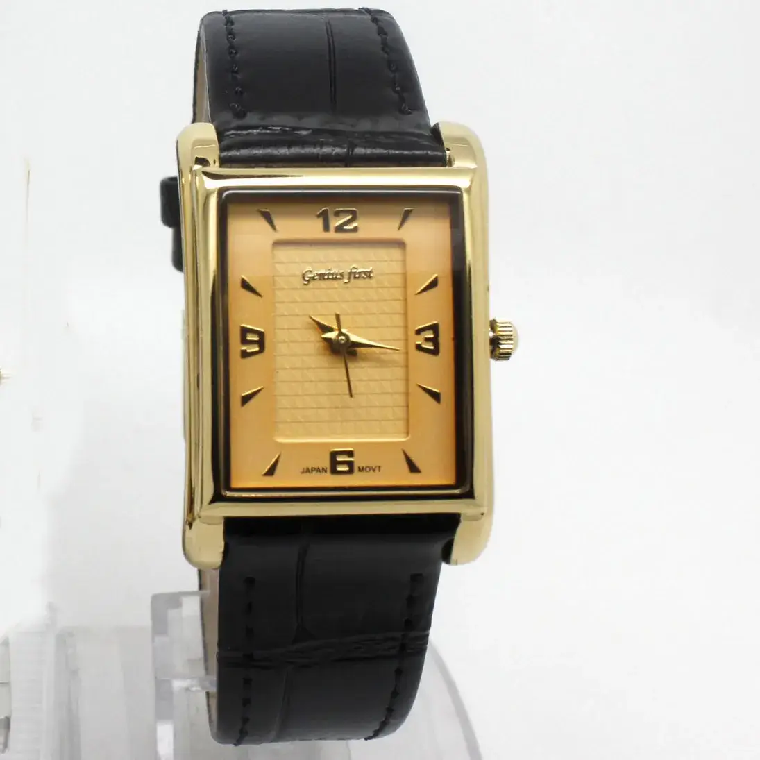 Square Watch Men Women Leather Strap Quartz Casual Couple Watch - Image 4