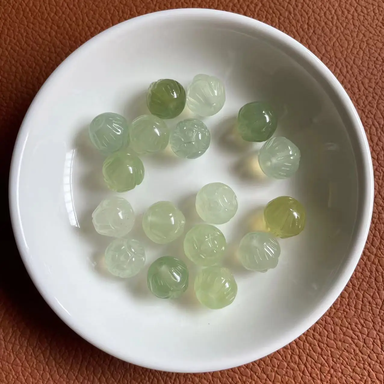 岫玉莲花珠