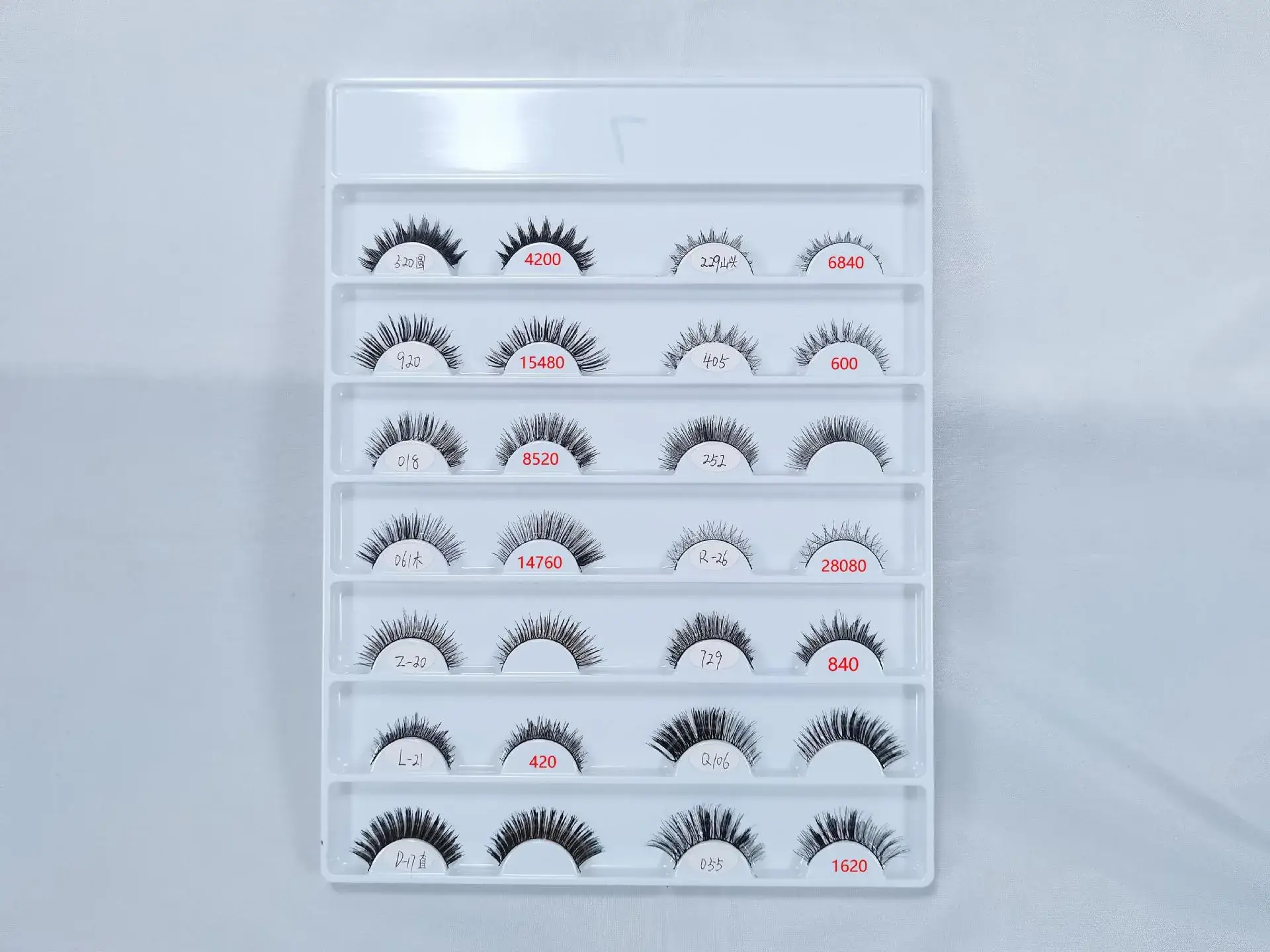 Handheld False Eyelashes Set for Makeup Application - Image 4