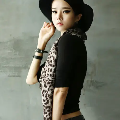 Korean Style Black Slim Fit Half Sleeve T-shirt for Women - Image 5