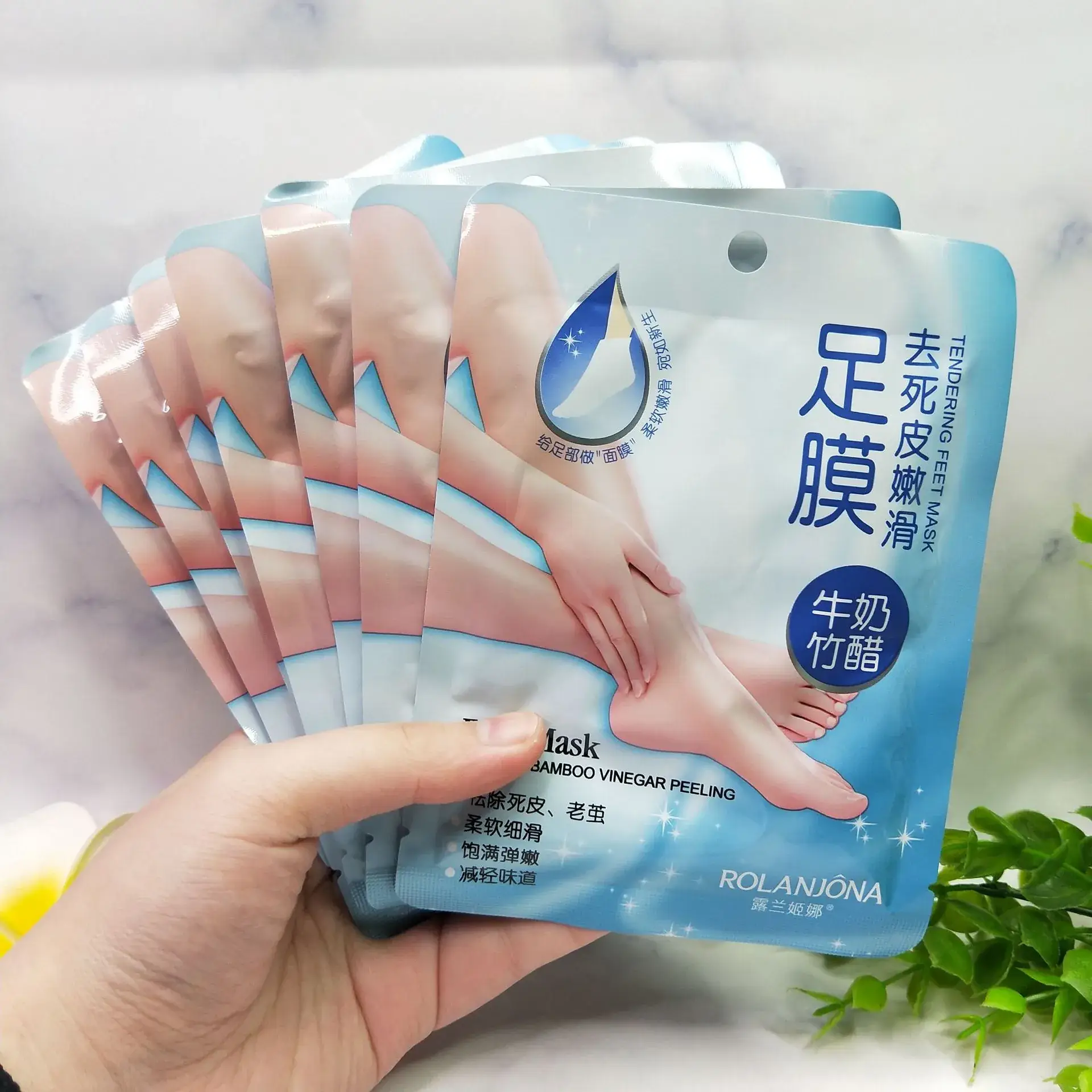 Foot Mask for Softening Calluses & Moisturizing - Image 3