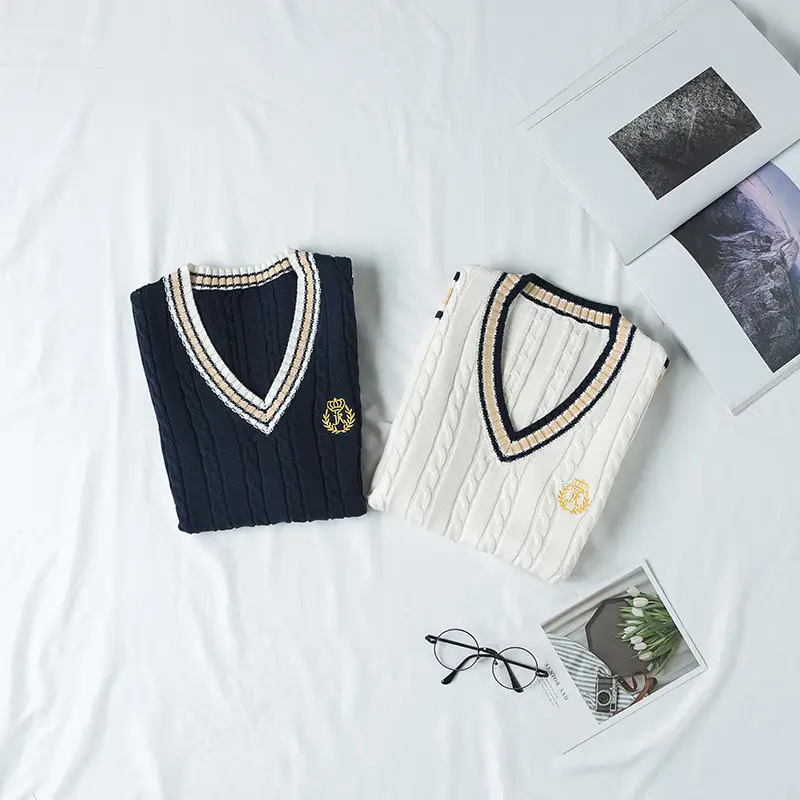 Spot College V-Neck Knitted Sleeveless V-Neck Top - Image 7